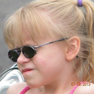 Meet your Posher, Julie